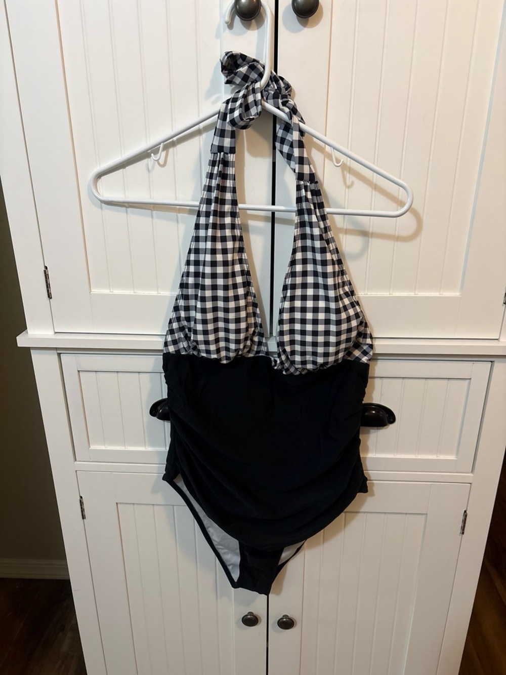 Title:
Black & White Gingham Halter One Piece Swimsuit M Ruched Vintage Inspired